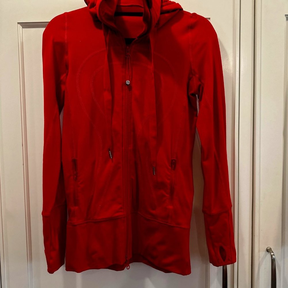 Lululemon Jackets, Red Size 6